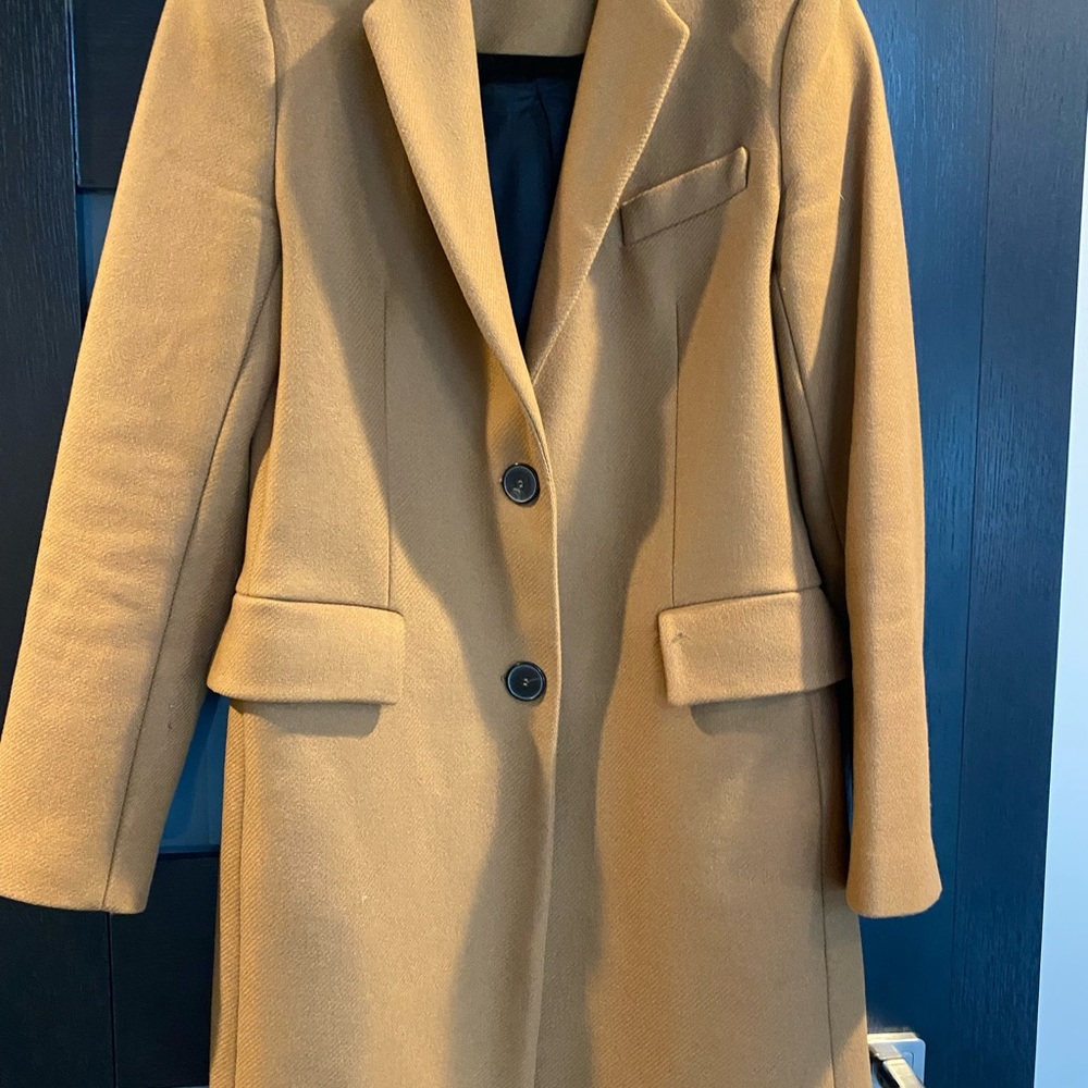 Zara coat. XS. Barely warn. Great condition.